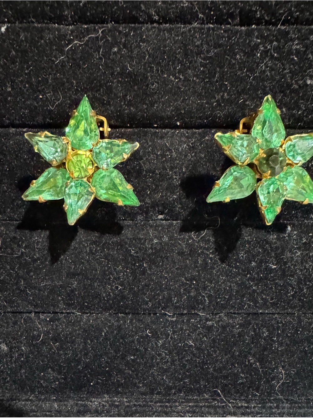 Vintage Mid-century Uranium Glass Flower Earrings - Gold Tone